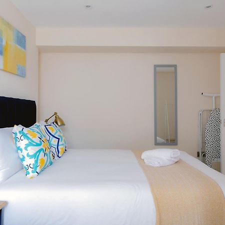 Two Bedroom Apartment Near Hyde Park And Oxford Street London Eksteriør bilde